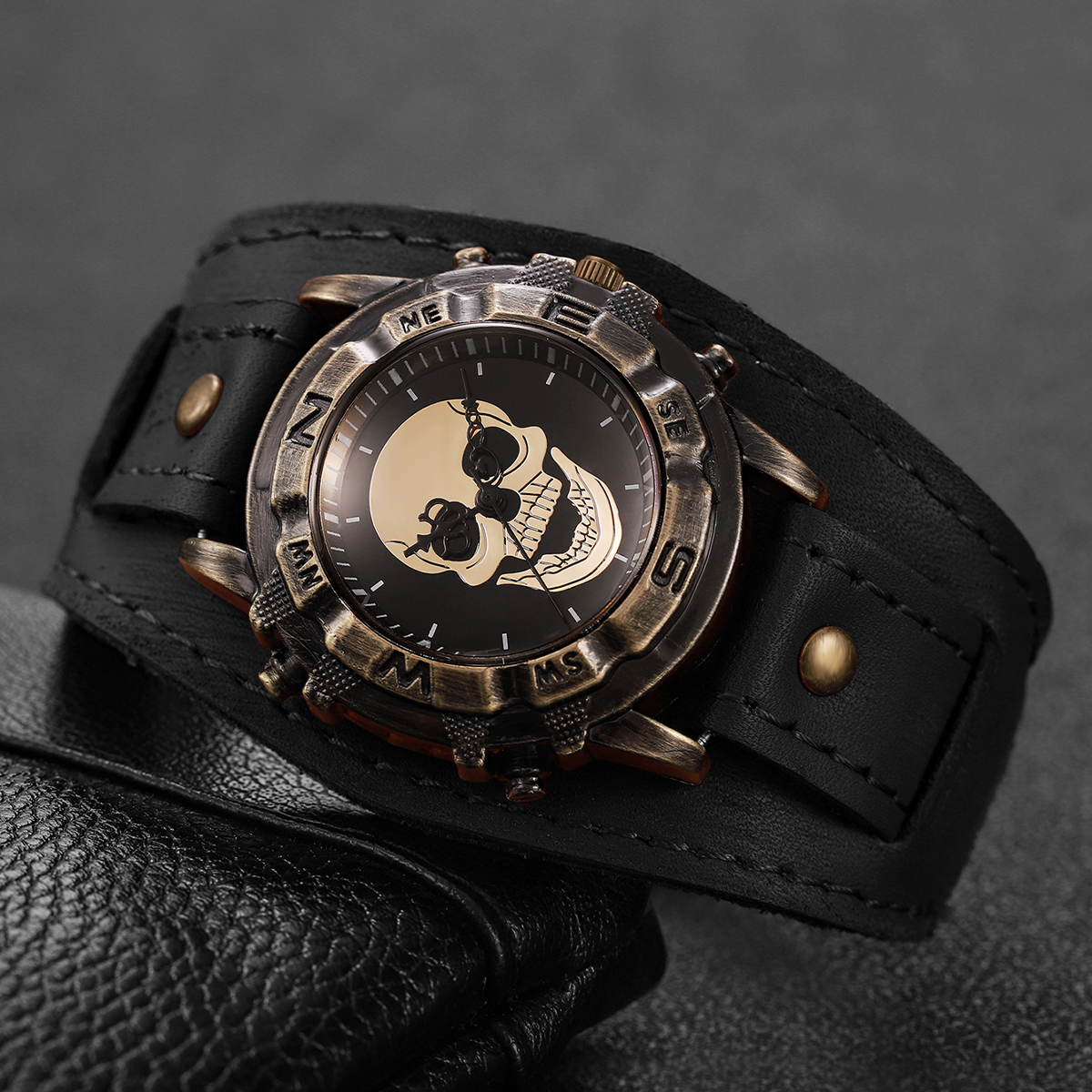 Vintage Skull Men Watch Wide D - огляд і ціна Leather Watch Band Men